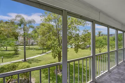 4650 Washington St #209, Hollywood, FL 33021