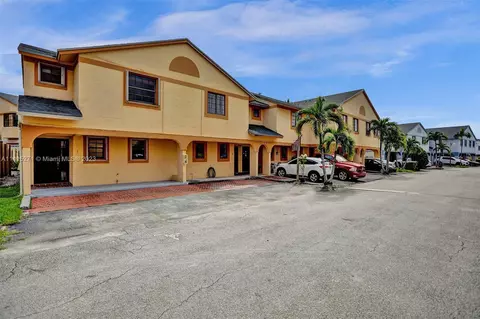 1645 SW 122nd Ave #10-1, Miami, FL 33175