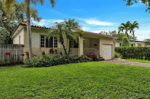 5760 SW 35th St, Miami, FL 33155