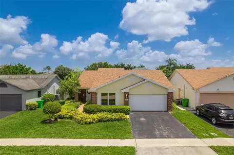 10141 NW 32nd St, Sunrise, FL 33351