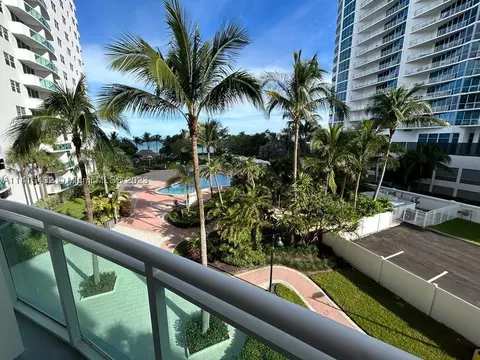 3001 S Ocean Dr #325, Hollywood, FL 33019