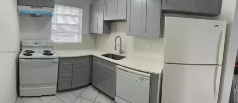 7125 Bonita Dr #301, Miami Beach, FL 33141