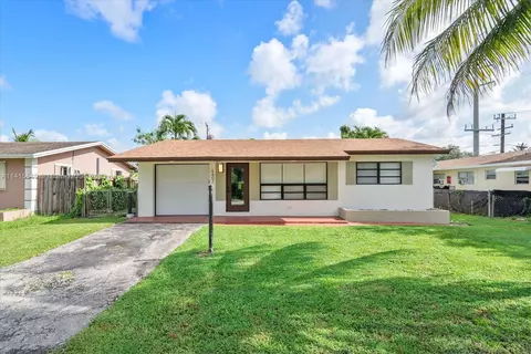 6407 SW 24th St, Miramar, FL 33023
