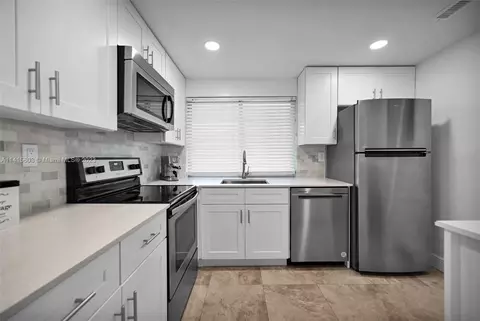 9401 Lime Bay Blvd #101, Tamarac, FL 33321