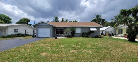 1323 S Broadway, Lantana, FL 33462