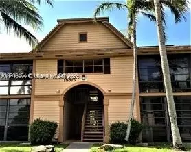 18815 NW 62nd Ave #208, Hialeah, FL 33015