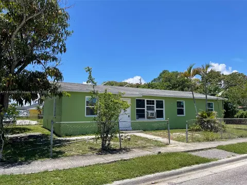 1100 W 31 St, Riviera Beach, FL 33404