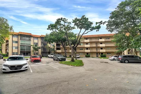 6001 N Falls Cir Dr #206, Lauderhill, FL 33319
