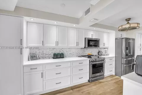 4000 Towerside Ter #1507, Miami, FL 33138