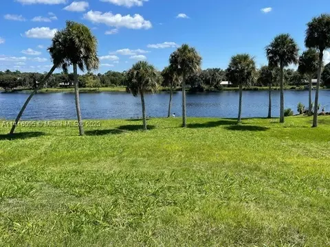2508 Caloosa Shores Dr, La Belle, FL 33935