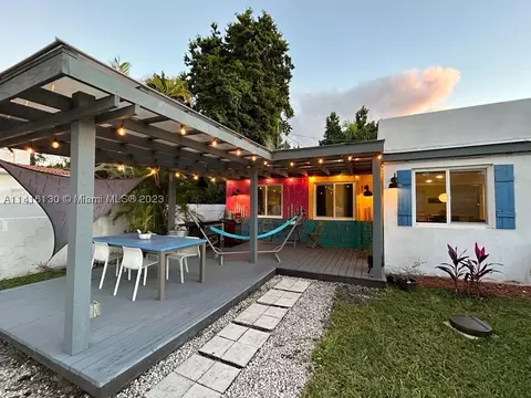 274 NE 108th St, Miami, FL 33161