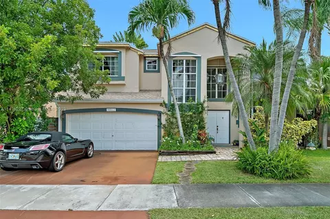 9862 SW 154th Ct, Miami, FL 33196