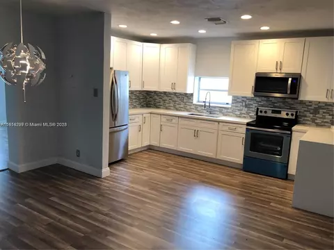4420 SW 25th St, West Park, FL 33023