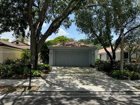 3730 NW 19th St, Coconut Creek, FL 33066