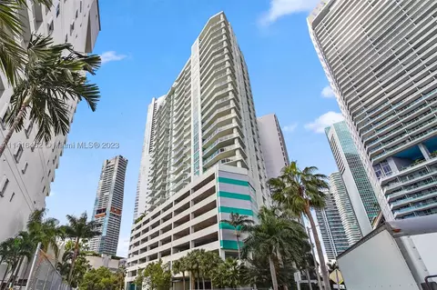 218 SE 14th St #1407, Miami, FL 33131