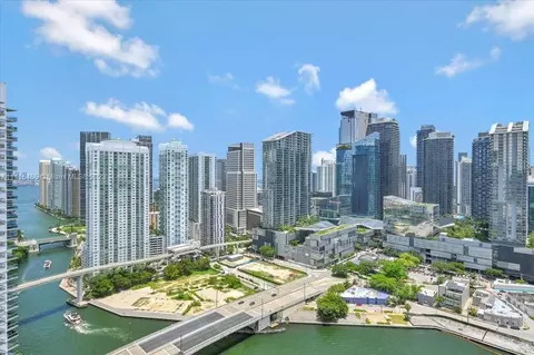 90 SW 3rd St #3503, Miami, FL 33130