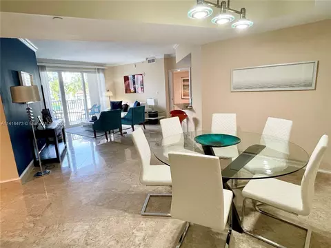 19900 E Country Club Dr #616, Aventura, FL 33180
