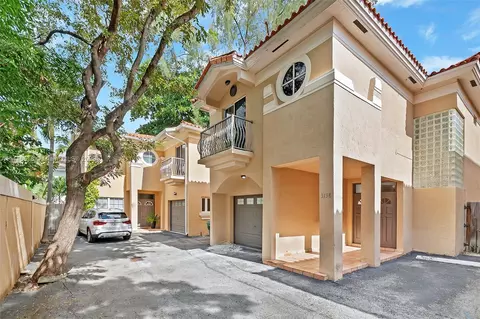 3138 Virginia St, Miami, FL 33133