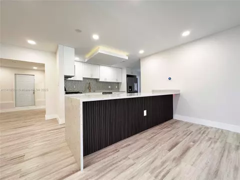 8620 NW 29th St, Sunrise, FL 33322