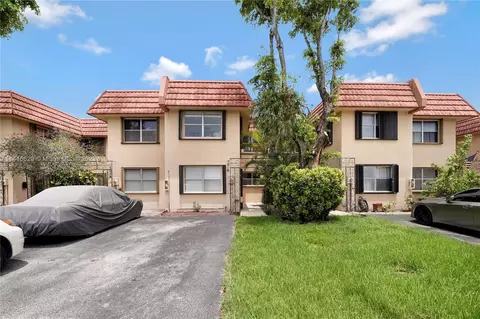 7016 NW 169th St #7016, Hialeah, FL 33015