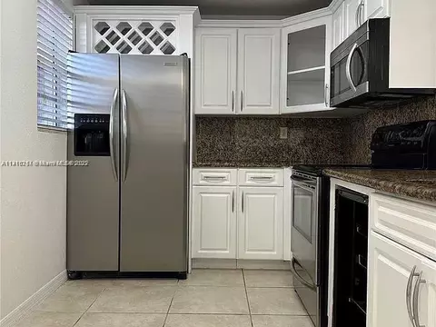 14195 SW 87th St #B111, Miami, FL 33183