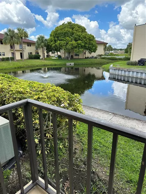 2050 Oleander Blvd #9-104, Fort Pierce, FL 34950