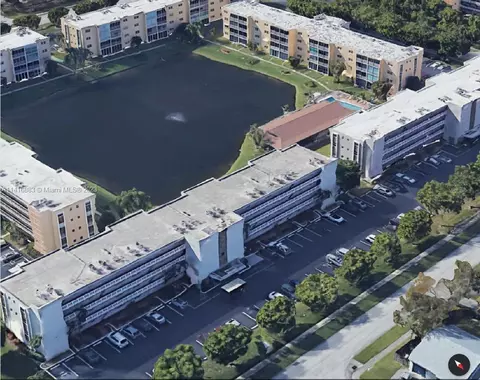 205 SE 11th Ter #207, Dania Beach, FL 33004