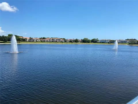 6638 Villa Sonrisa Dr #613, Boca Raton, FL 33433