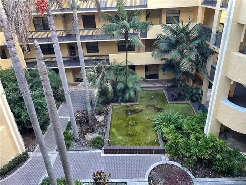 6575 W Oakland Park Blvd #501, Lauderhill, FL 33313
