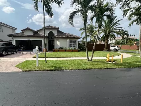 16605 SW 101st Ter, Miami, FL 33196