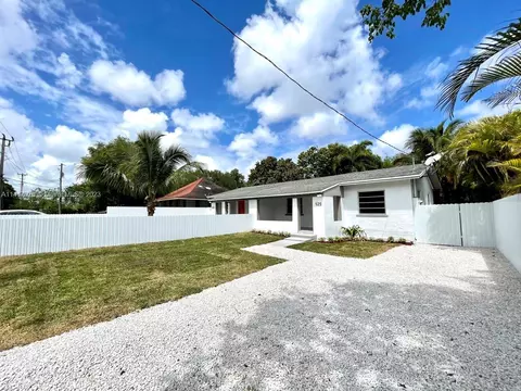 525 NW 91st St, Miami, FL 33150