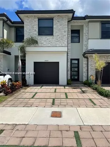 15859 NW 90th Ct #15859, Miami Lakes, FL 33018