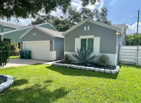 14513 SW 137th Ct, Miami, FL 33186