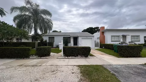 2756 SW 14th St, Miami, FL 33145