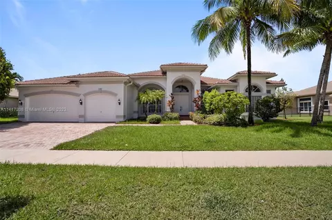 15201 SW 39th St, Davie, FL 33331