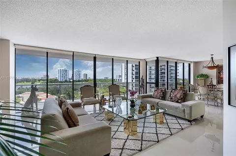 20281 E Country Club Dr #601, Aventura, FL 33180