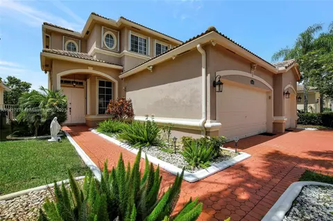 19368 SW 64th St, Fort Lauderdale, FL 33332