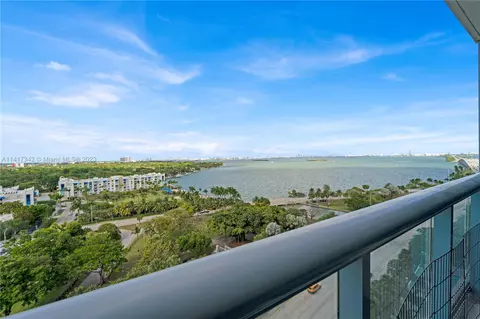 601 NE 36th St #1206, Miami, FL 33137