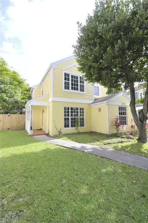 11736 SW 116th Ter, Miami, FL 33186