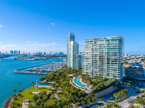 800 S Pointe Dr #903, Miami Beach, FL 33139