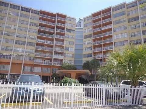 2025 NE 164th St #307, North Miami Beach, FL 33162