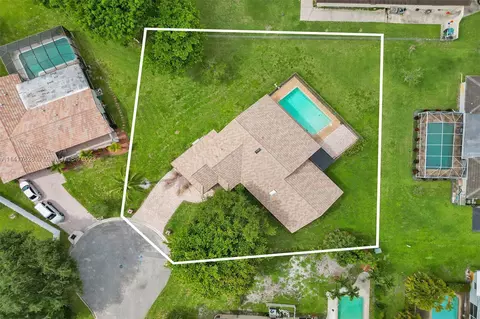 2940 NW 114th Way, Coral Springs, FL 33065