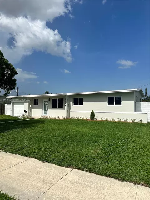4345 SW 98th Ct, Miami, FL 33165
