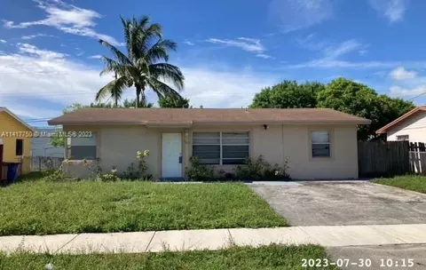 720 NE 43rd St, Pompano Beach, FL 33064