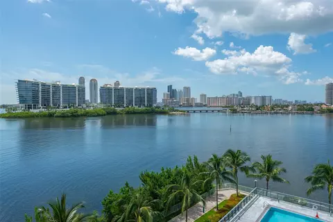 3300 NE 188th St #517, Aventura, FL 33180