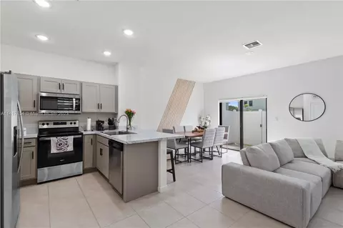 1147 SW 7th Ct #0, Florida City, FL 33034