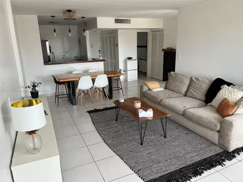 Undisclosed, Miami Beach, FL 33139