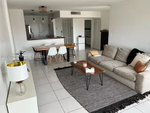 Undisclosed, Miami Beach, FL 33139