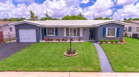 7505 Roosevelt St, Hollywood, FL 33024