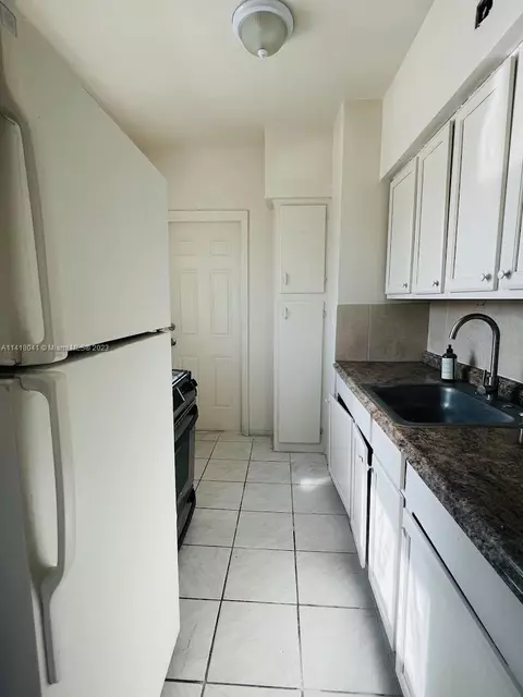 1207 Marseille Dr #32, Miami Beach, FL 33141